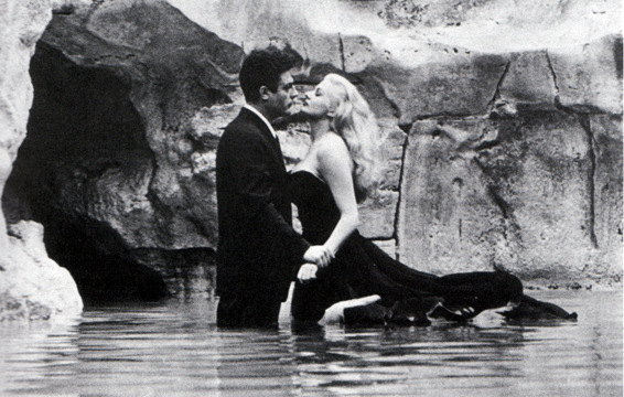 LA DOLCE VITA